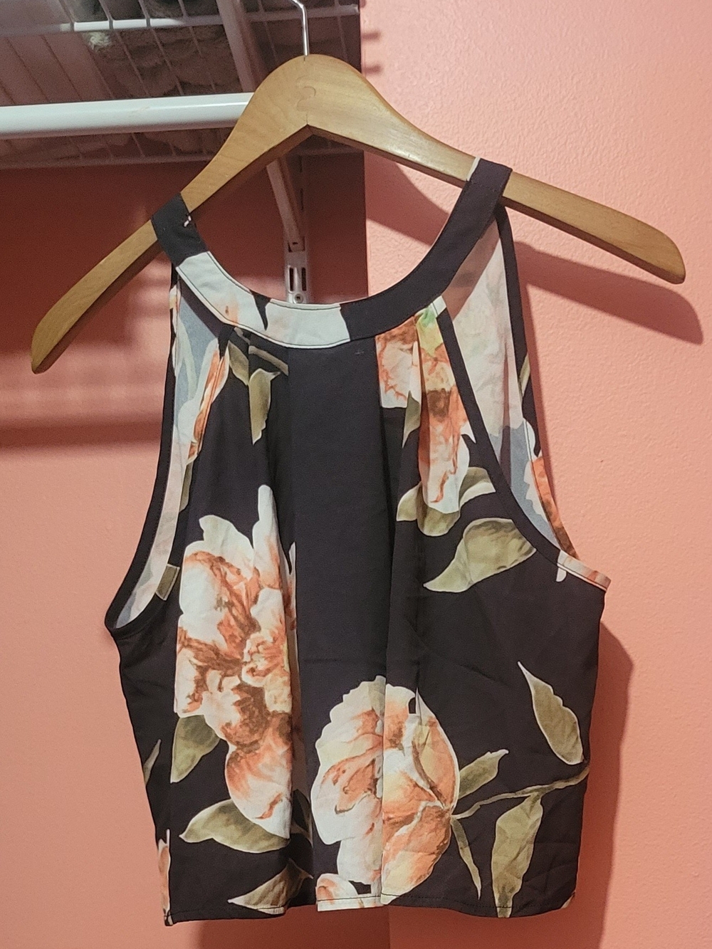 Floral High-Neck Cropped Tank Top - Black & Peach